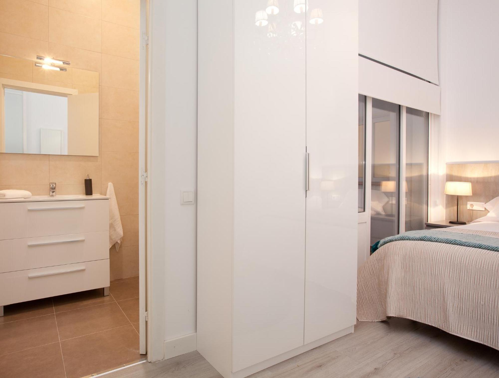 Click&Flat Seneca Suites Barcelona Szoba fotó