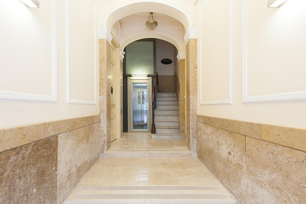 Click&Flat Seneca Suites Barcelona Kültér fotó