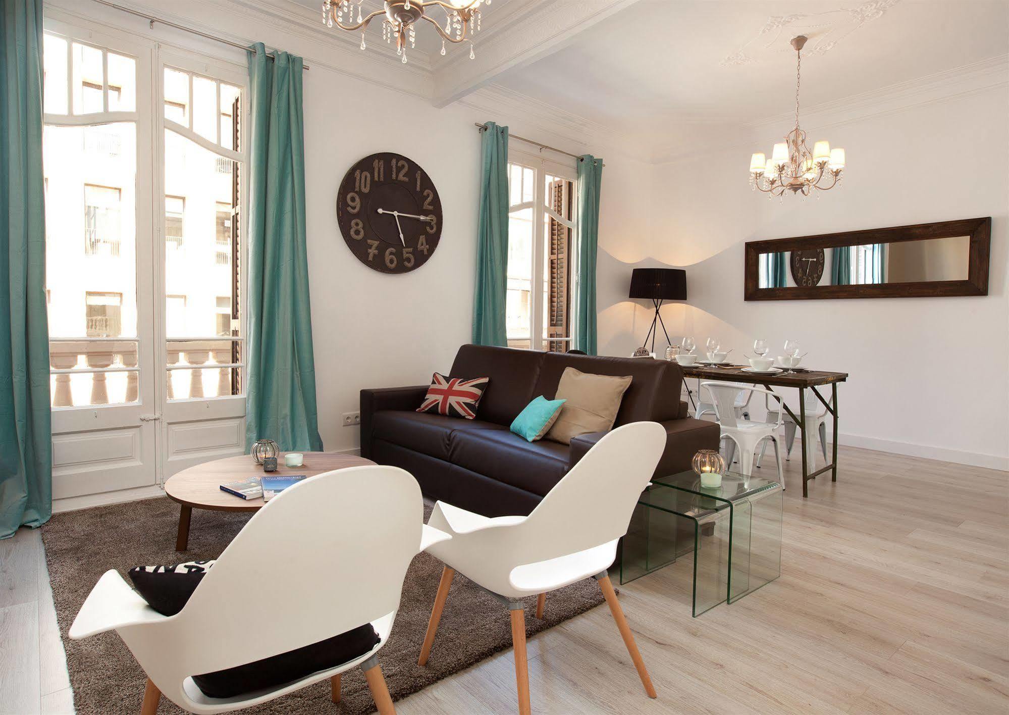 Click&Flat Seneca Suites Barcelona Kültér fotó