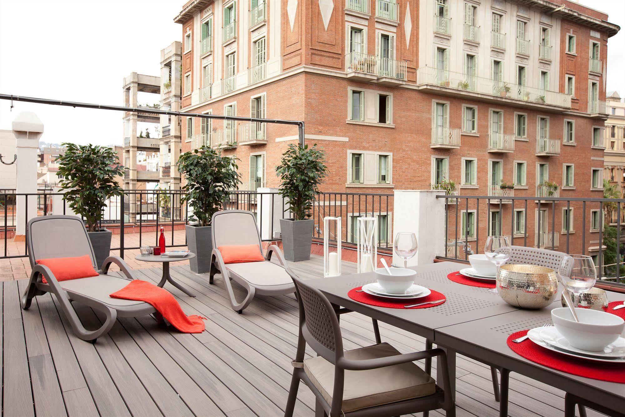 Click&Flat Seneca Suites Barcelona Kültér fotó
