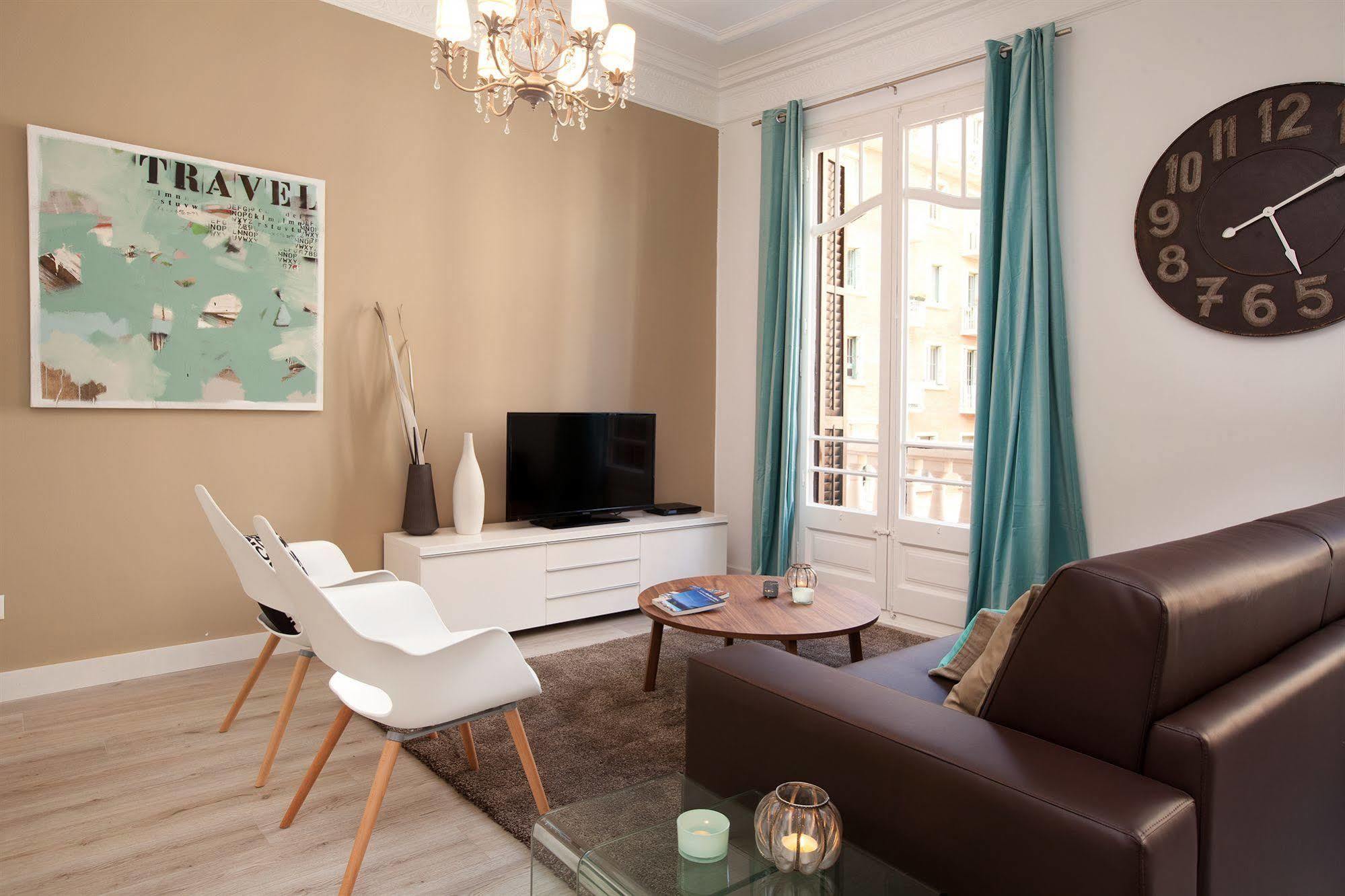 Click&Flat Seneca Suites Barcelona Kültér fotó