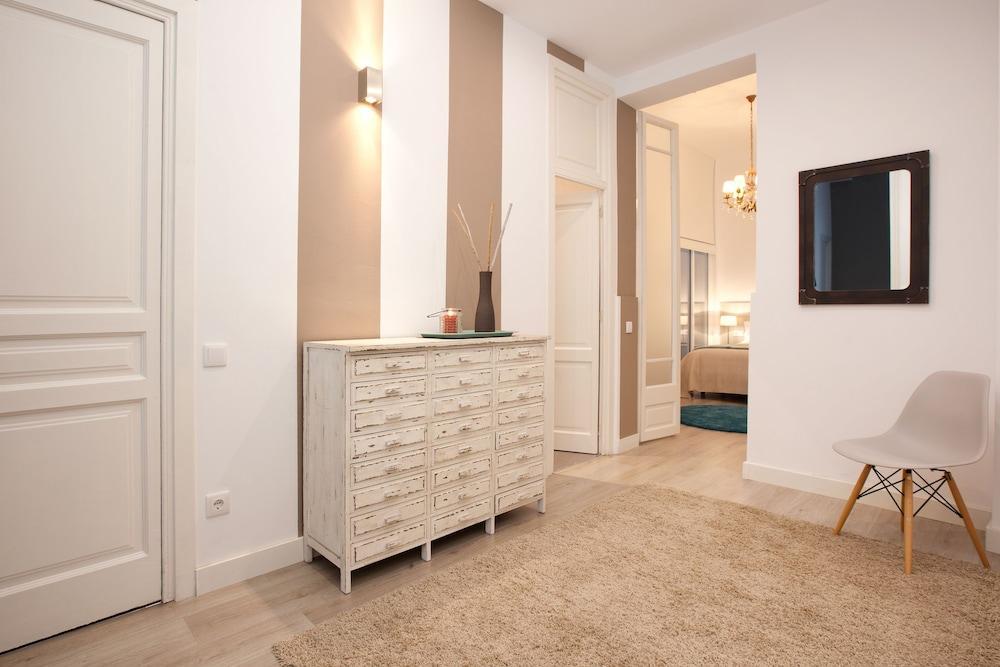 Click&Flat Seneca Suites Barcelona Kültér fotó